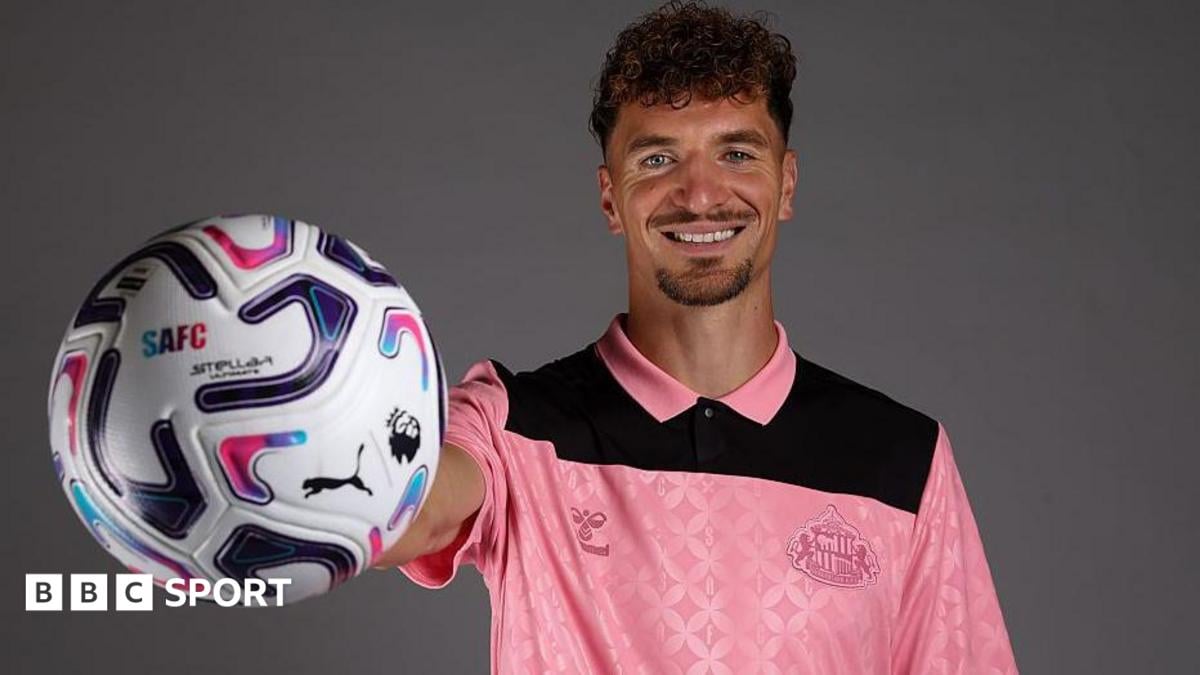 Sunderland Thomas Meunier bilan shartnoma imzoladi